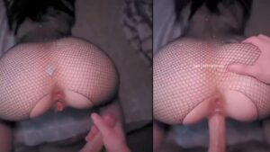 Chơi em mông to trong bộ đồ lưới mà không dám xuất trong